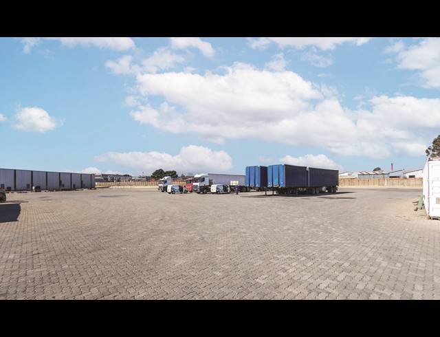 36,000M² WAREHOUSE TO LET IN JUPITER